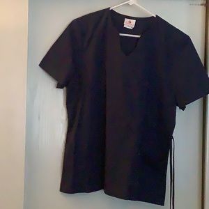 Peaches women’s scrub top